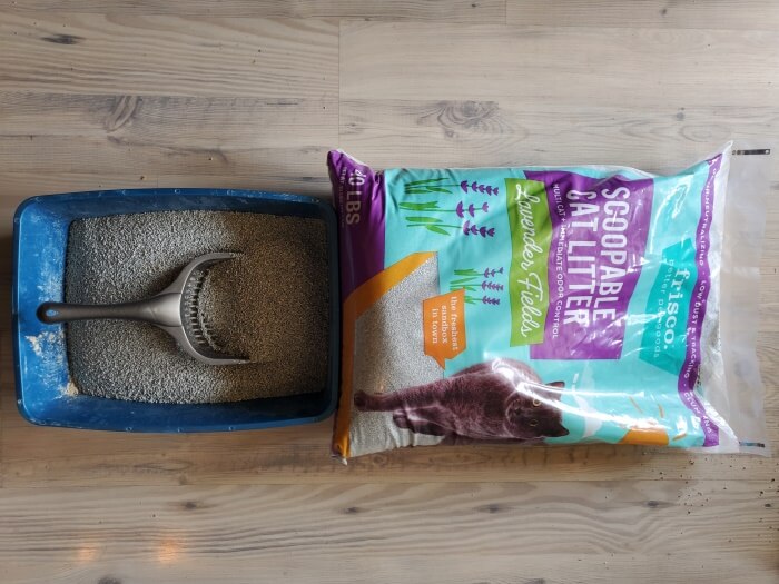 Frisco Lavender Fields Scent Multi-Cat Clumping Litter